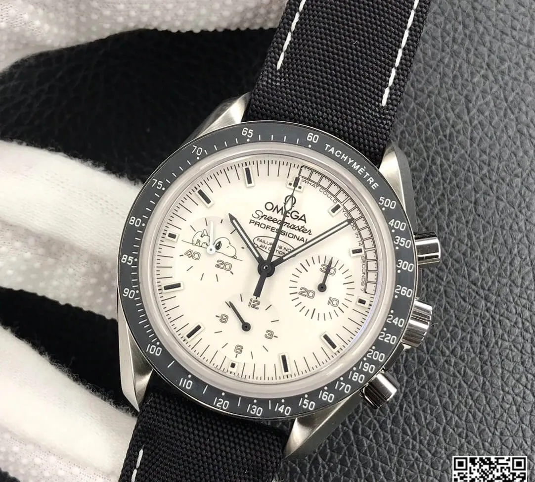 Omega Speedmaster Snoopy Award 311.32.42.30.04.003 OM Factory 1:1 Best Edition Replica Watch V2 Black Strap